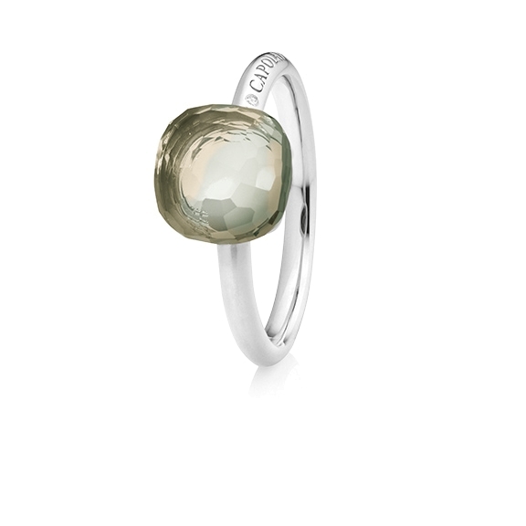 Ring "Happy Holi" 750WG, Amethyst grün Cabochon  9.0 x 9.0 mm facettiert ca. 3.80ct, 1 Diamant Brillant-Schliff 0.004ct TW/vs1