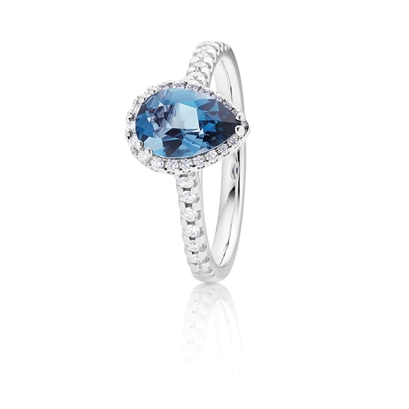 Ring "Jennifer Espressivo" 750 WG , Topas London blue facettiert 9x6 mm ca. 1.50ct, 39 Diamanten Brillant-Schliff 0.26ct TW/si1