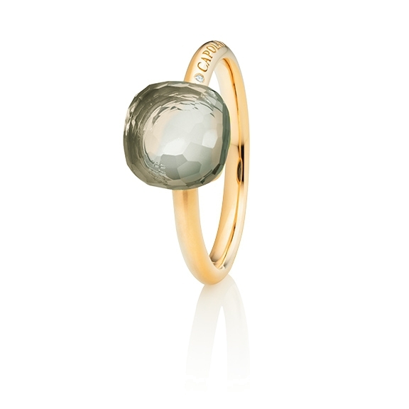 Ring "Happy Holi" 750GG, Amethyst grün Cabochon 9.0 x 9.0 mm facettiert ca. 3.80ct, 1 Diamant Brillant-Schliff 0.004ct TW/vs1