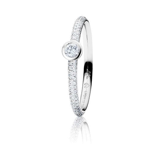 Ring "Diamante in Amore" 750WG Zargenfassung mit Pavé, 1 Diamant Brillant-Schliff 0.10ct TW/vs1, 98 Diamanten Brillant-Schliff 0.19ct TW/vs1, 1 Diamant Brillant-Schliff 0.005ct TW/vs