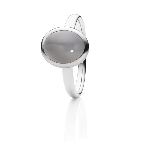 Ring "Velluto" 750WG, Mondstein grau hell Cabochon 10.0 x 8.0 mm ca. 2.6ct