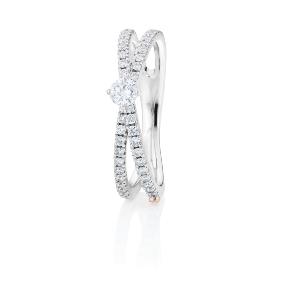 Ring "Romantic" 750WG, 1 Diamant Brillant-Schliff 0.15ct TW/vs1, 42 Diamanten Brillant-Schliff 0.33ct TW/vs1