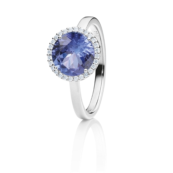 Ring "Espressivo" 750WG, Tansanit facettiert Ø 9.0 mm ca. 3.00ct, 28 Diamanten Brillant-Schliff 0.10ct TW/si