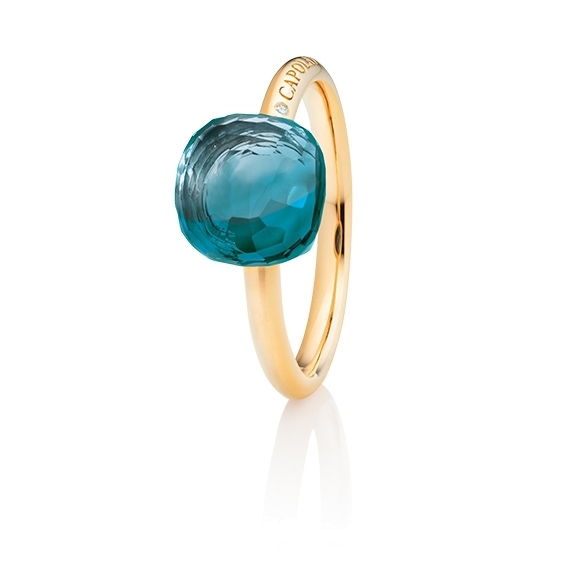 Ring "Happy Holi" 750GG, Topas London blue Cabochon  9.0 x 9.0 mm facettiert ca. 5.20ct, 1 Diamant Brillant-Schliff 0.004ct TW/vs1