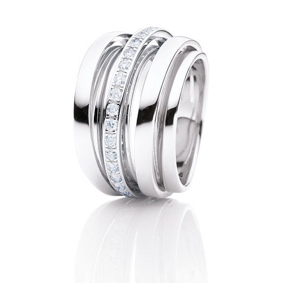 Ring "La Donna" 750WG, 40 Diamanten Brillant-Schliff 0.40ct TW/si